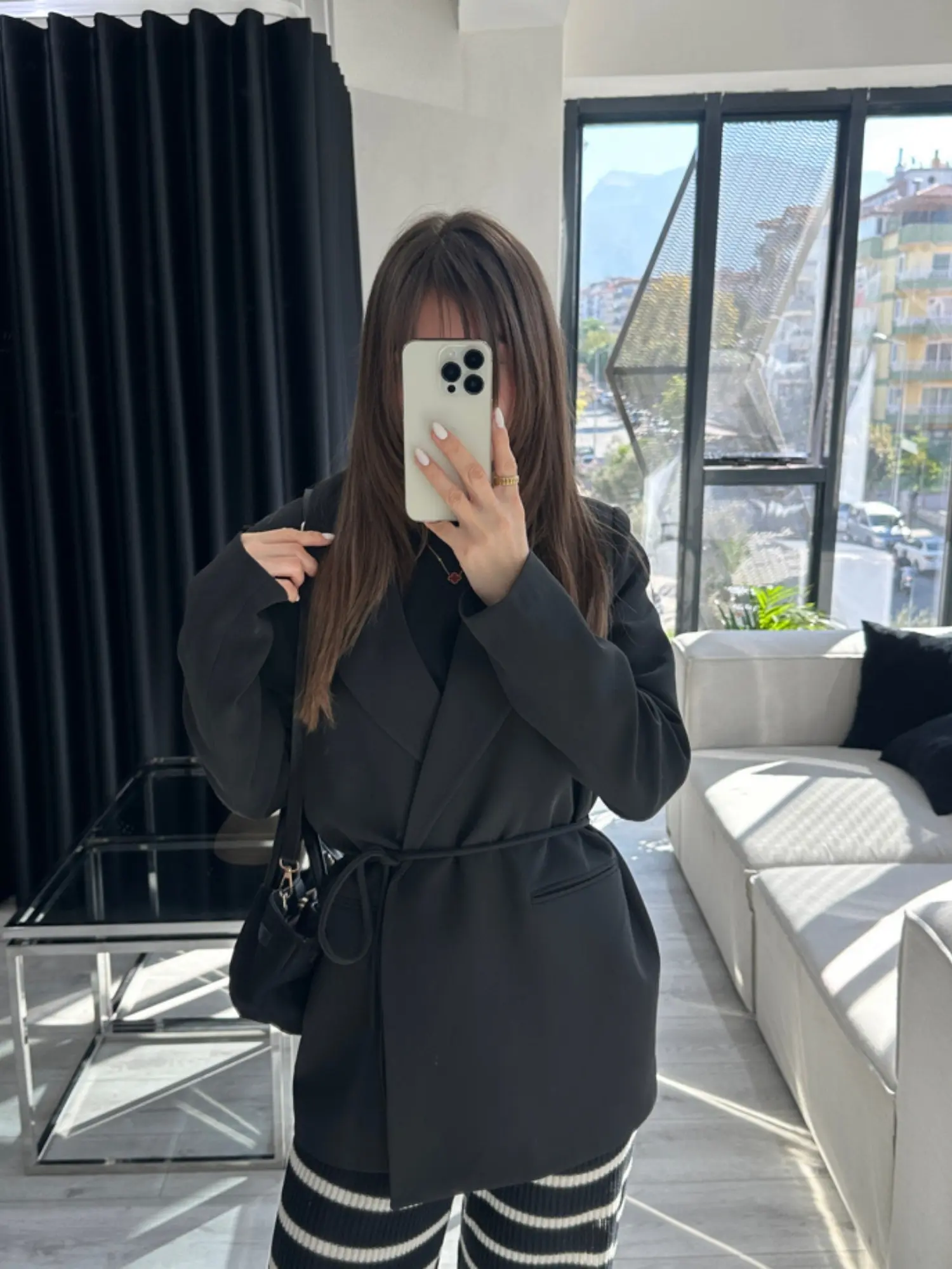 BAĞLAMA DETAYLI SİYAH BLAZER