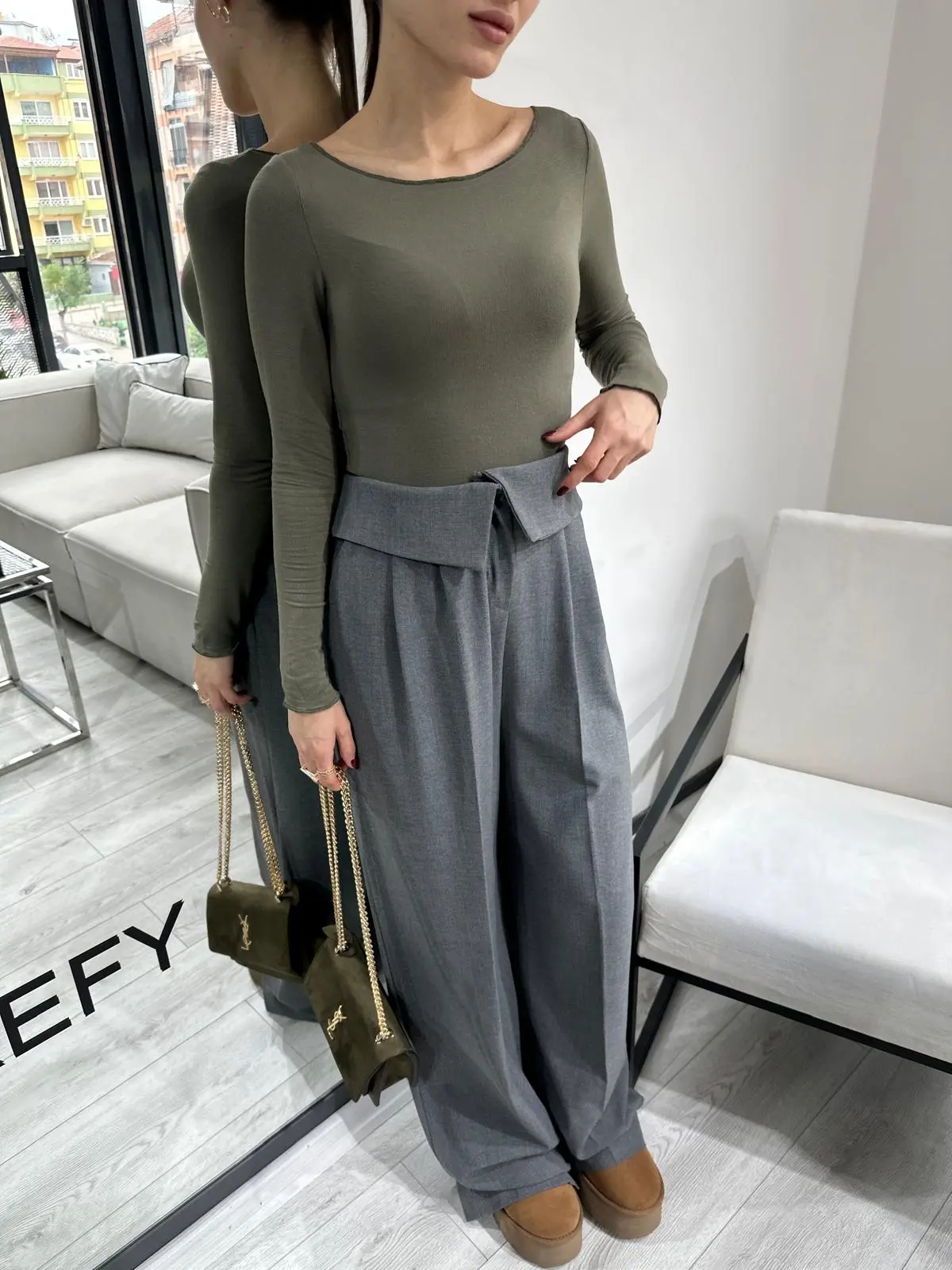 GRİ KATLAMALI BOL PAÇA PALAZZO PANTOLON