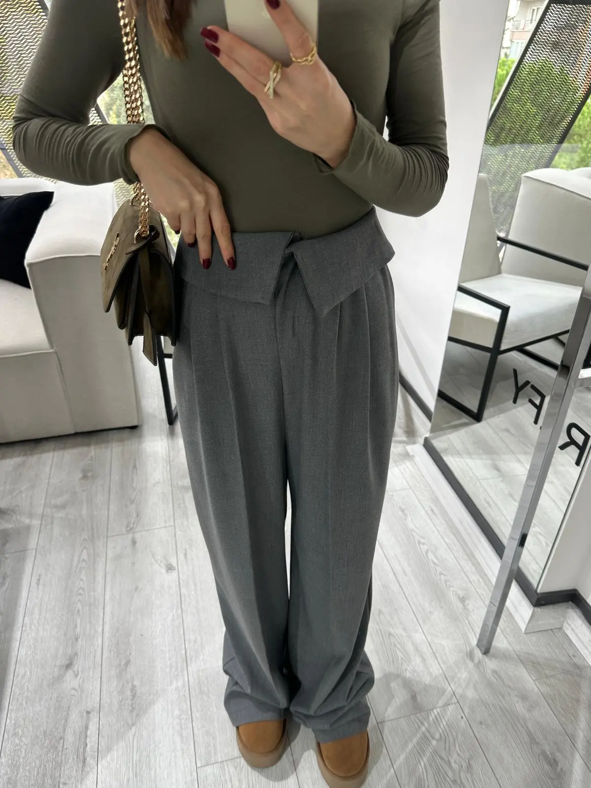 GRİ KATLAMALI BOL PAÇA PALAZZO PANTOLON