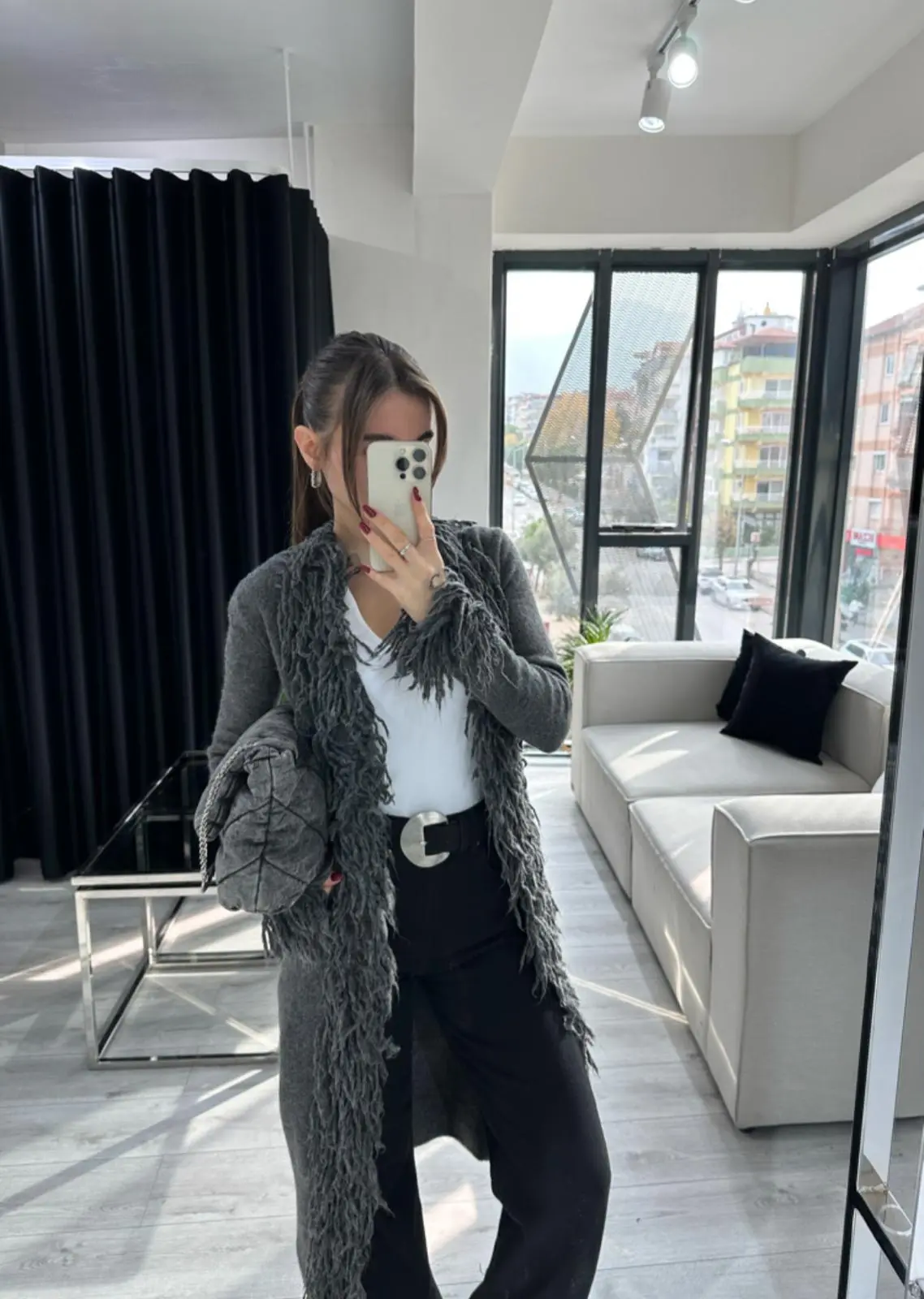 FÜME PÜSKÜLLÜ HIRKA