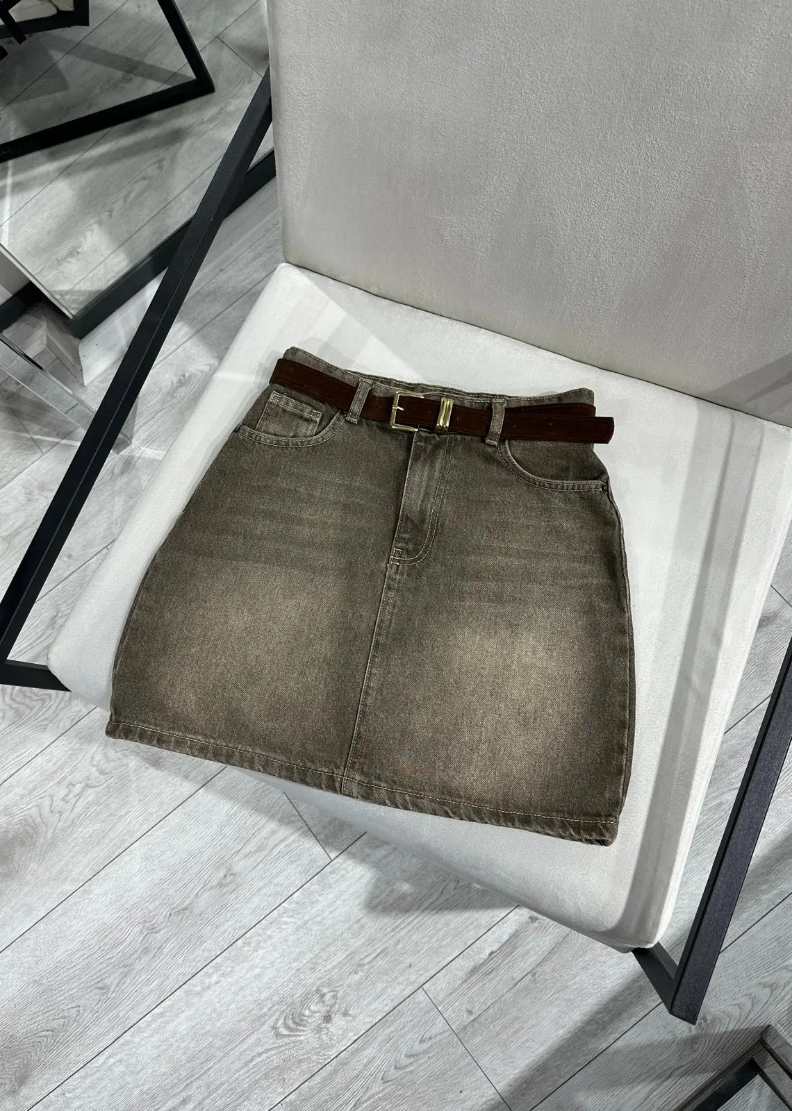 KEMER DETAYLI HAKİ DENİM ETEK