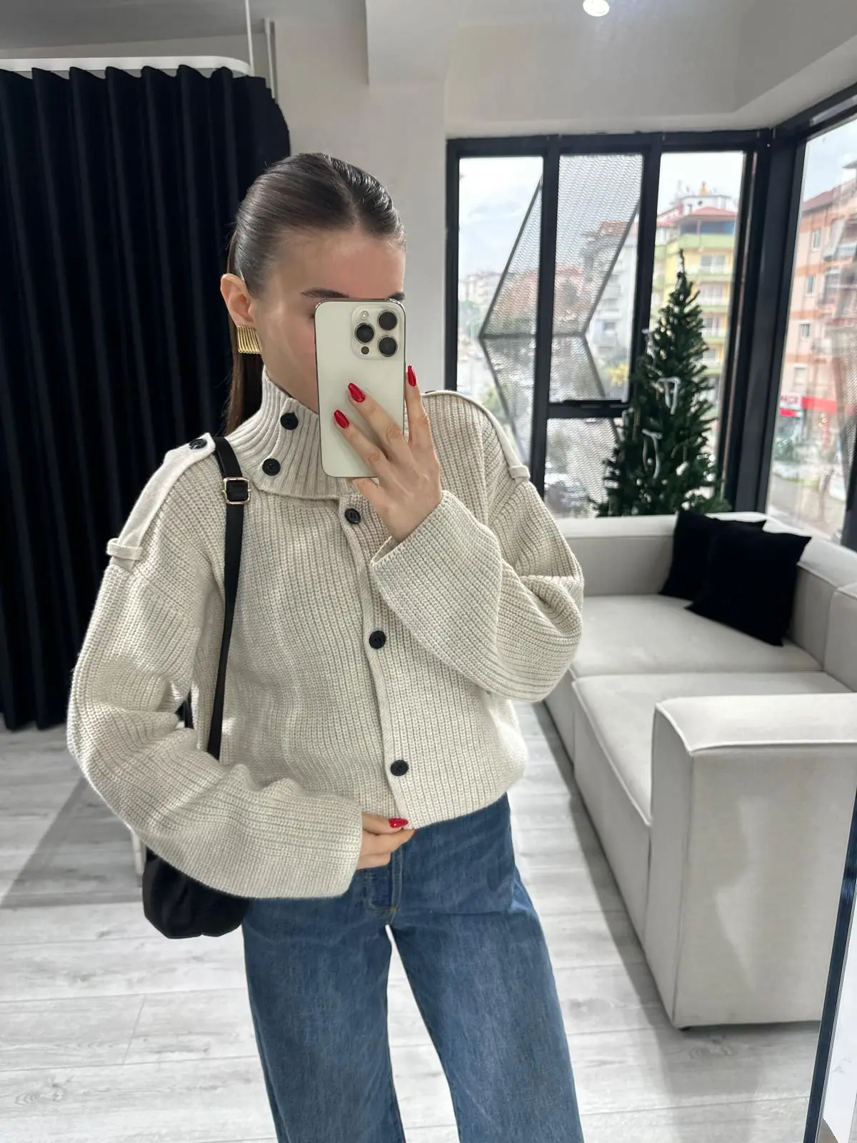 DİK YAKA DÜĞMELİ HIRKA/KAZAK 