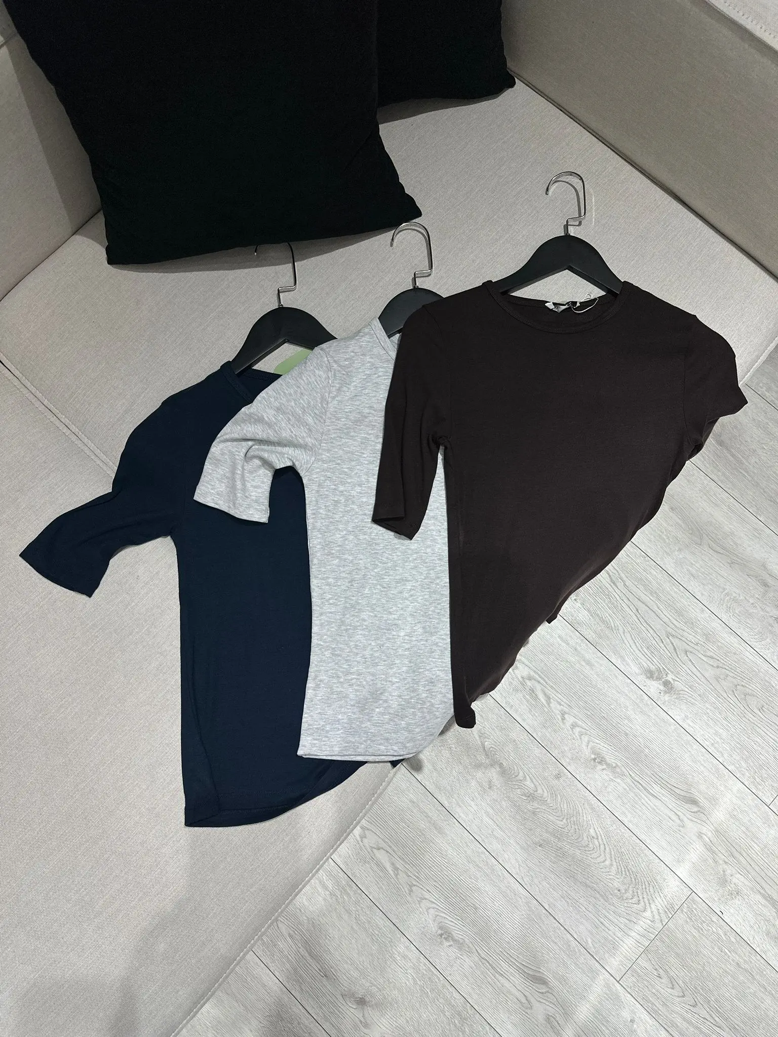 BİSİKLET YAKA YARIM KOL KAHVERENGİ BODY