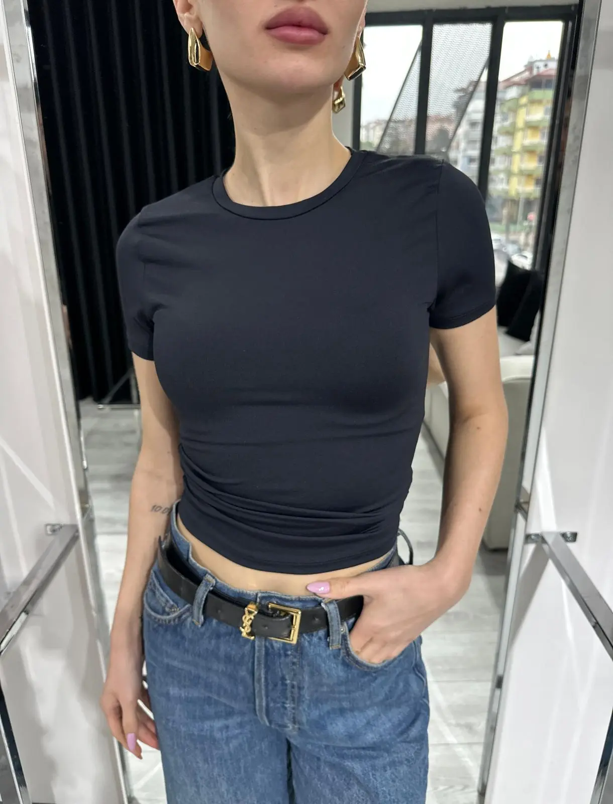 SİYAH KISA KOLLU BİSİKLET YAKA TİŞÖRT