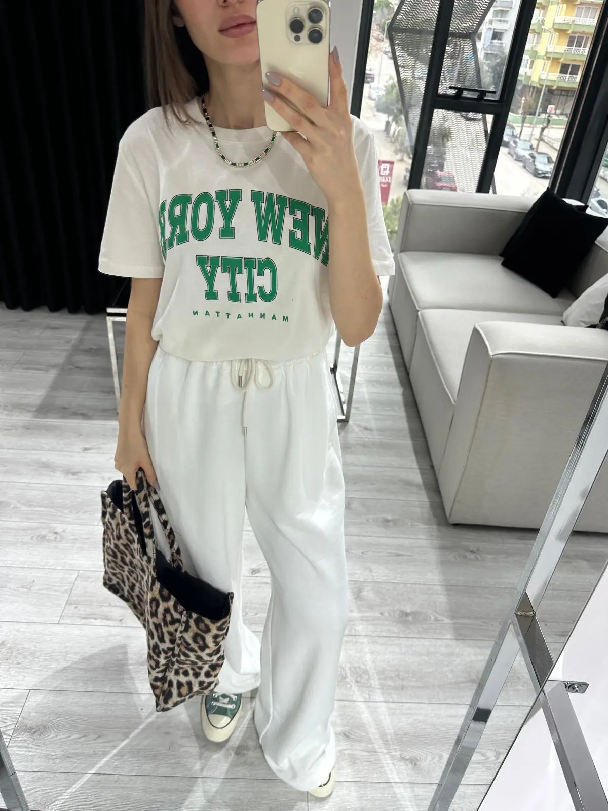 NEW YORK BASKI EKRU T-SHİRT