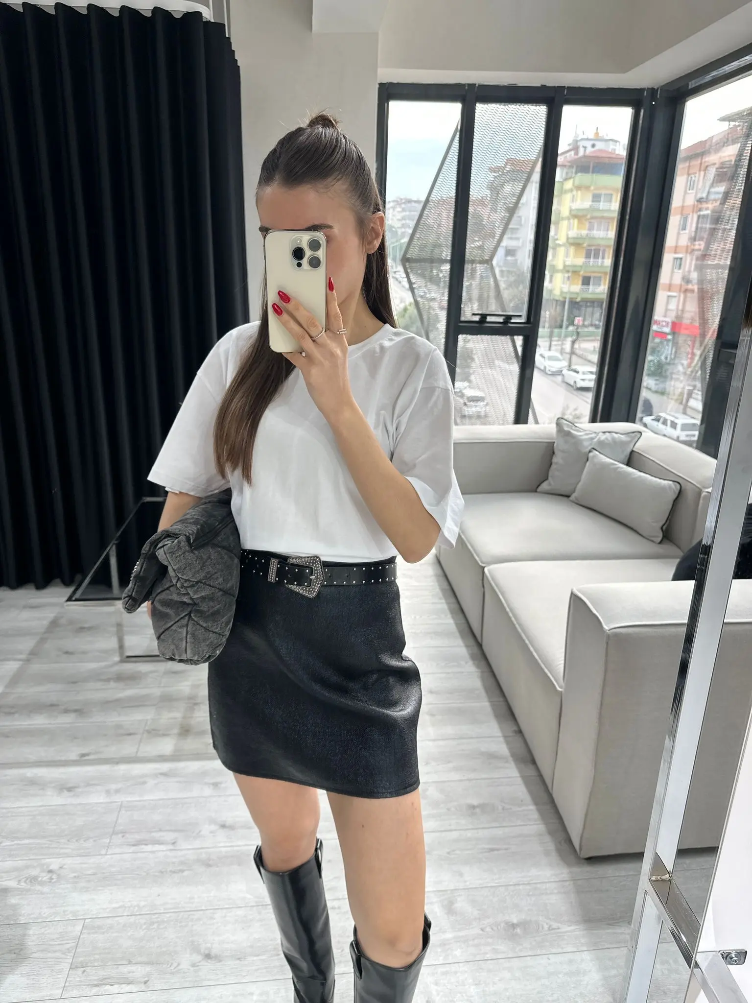 PARLAK RUGAN SİYAH ETEK