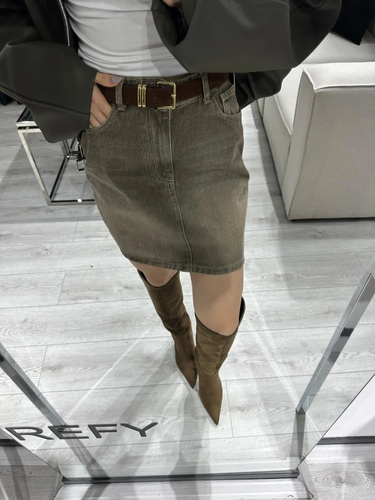 KEMER DETAYLI HAKİ DENİM ETEK