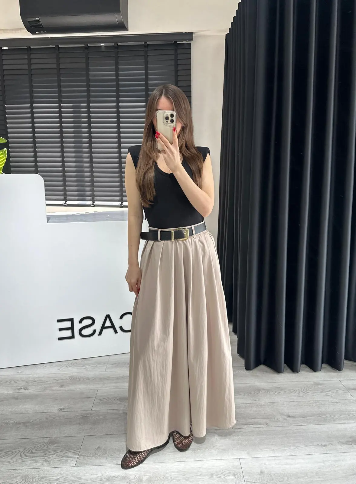 PARAŞÜT V YAKA TASARIM ELBİSE 