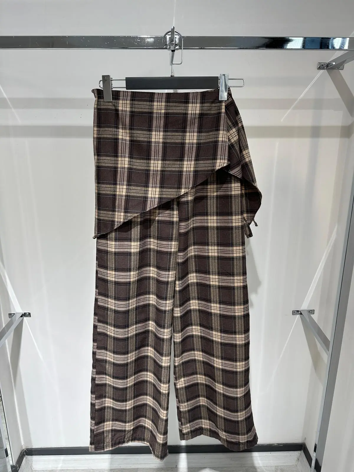 ŞAL DETAYLI EKOSE PANTOLON