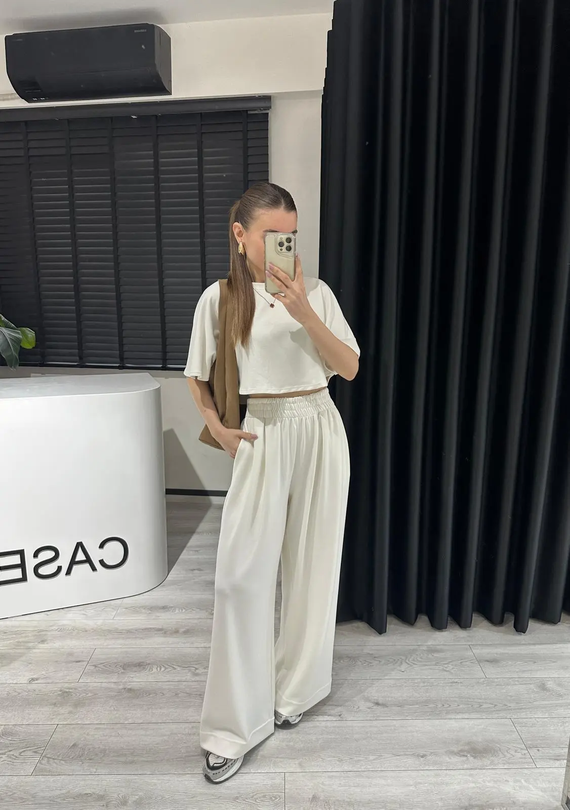 BEYAZ BOL PAÇA PANTOLON CROP TAKIM