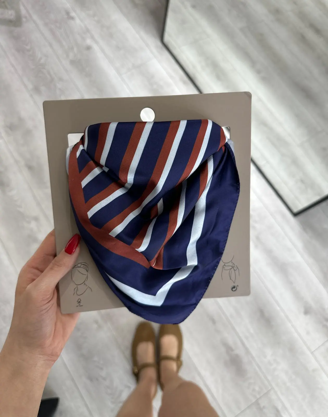 3 RENK ÇİZGİLİ FULAR