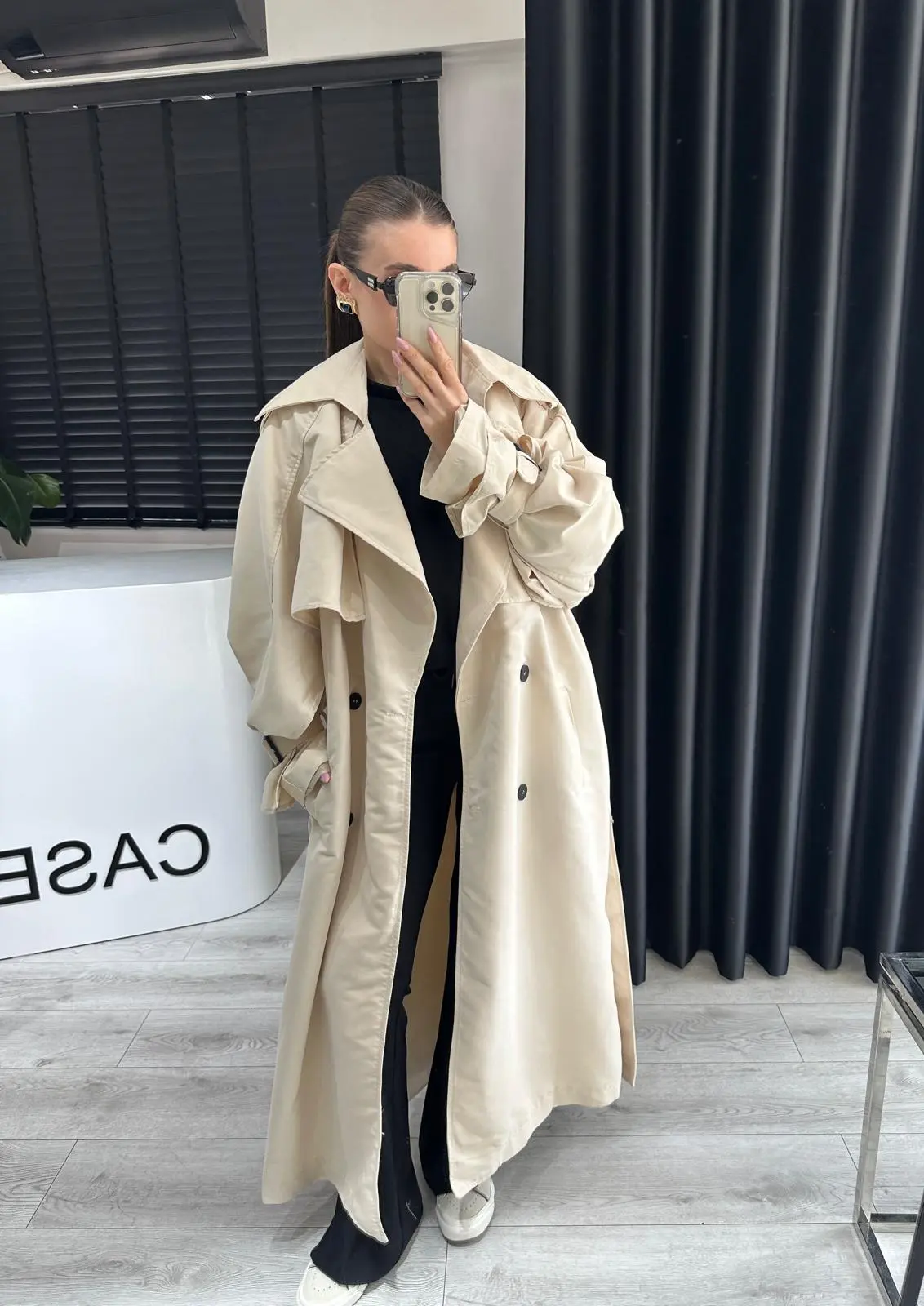 KUŞAKLI PELERİN DETAY EKRU TRENCHCOAT