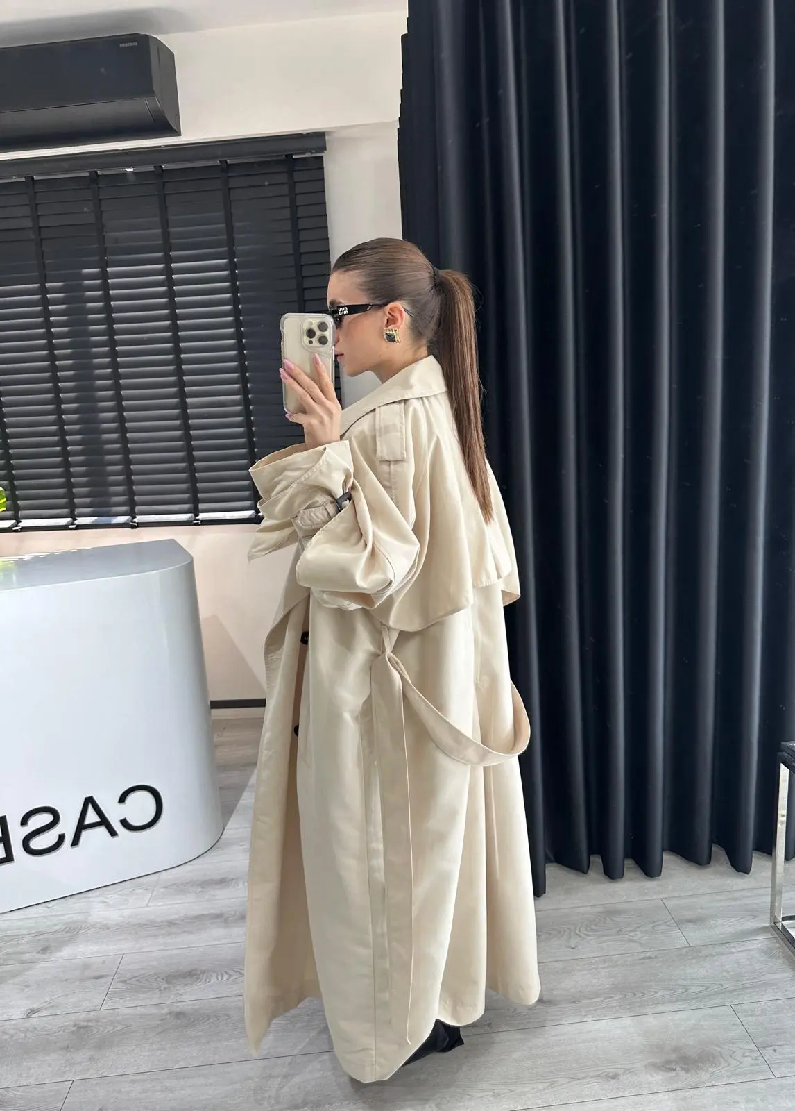 KUŞAKLI PELERİN DETAY EKRU TRENCHCOAT