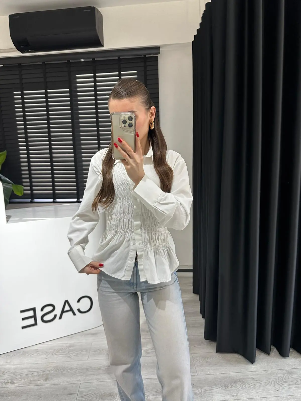 BEYAZ BÜZGÜLÜ POPLİN GÖMLEK