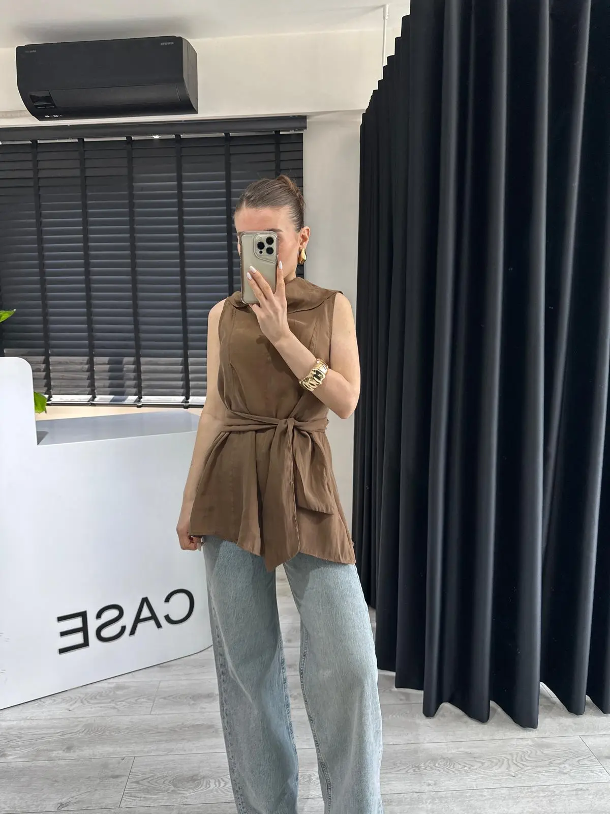 TABA TASARIM KUŞAKLI BLUZ