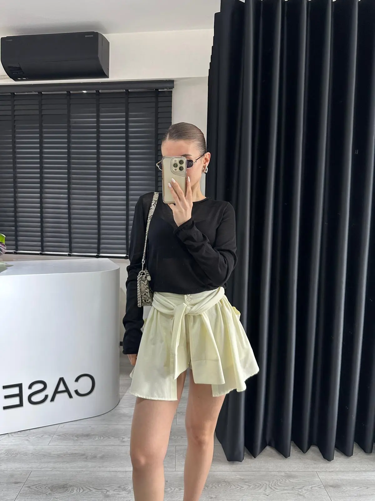 GÖMLEK BAĞLAMALI MİNİ ŞORT ETEK