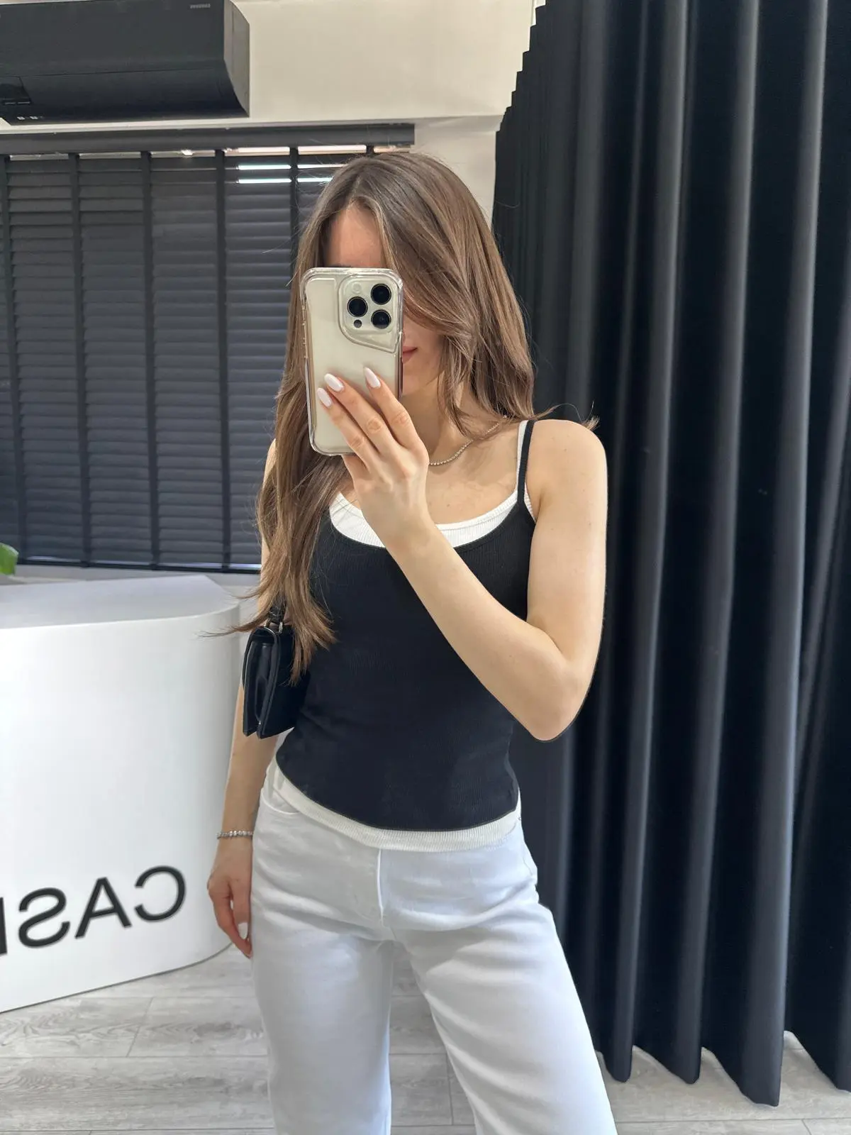 İKİLİ SİYAH ASKILI BLUZ