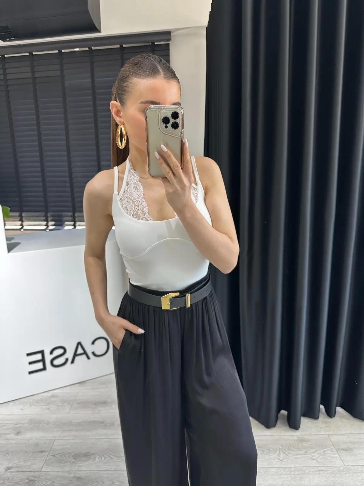 EKRU DANTEL DETAYLI BODYSUİT