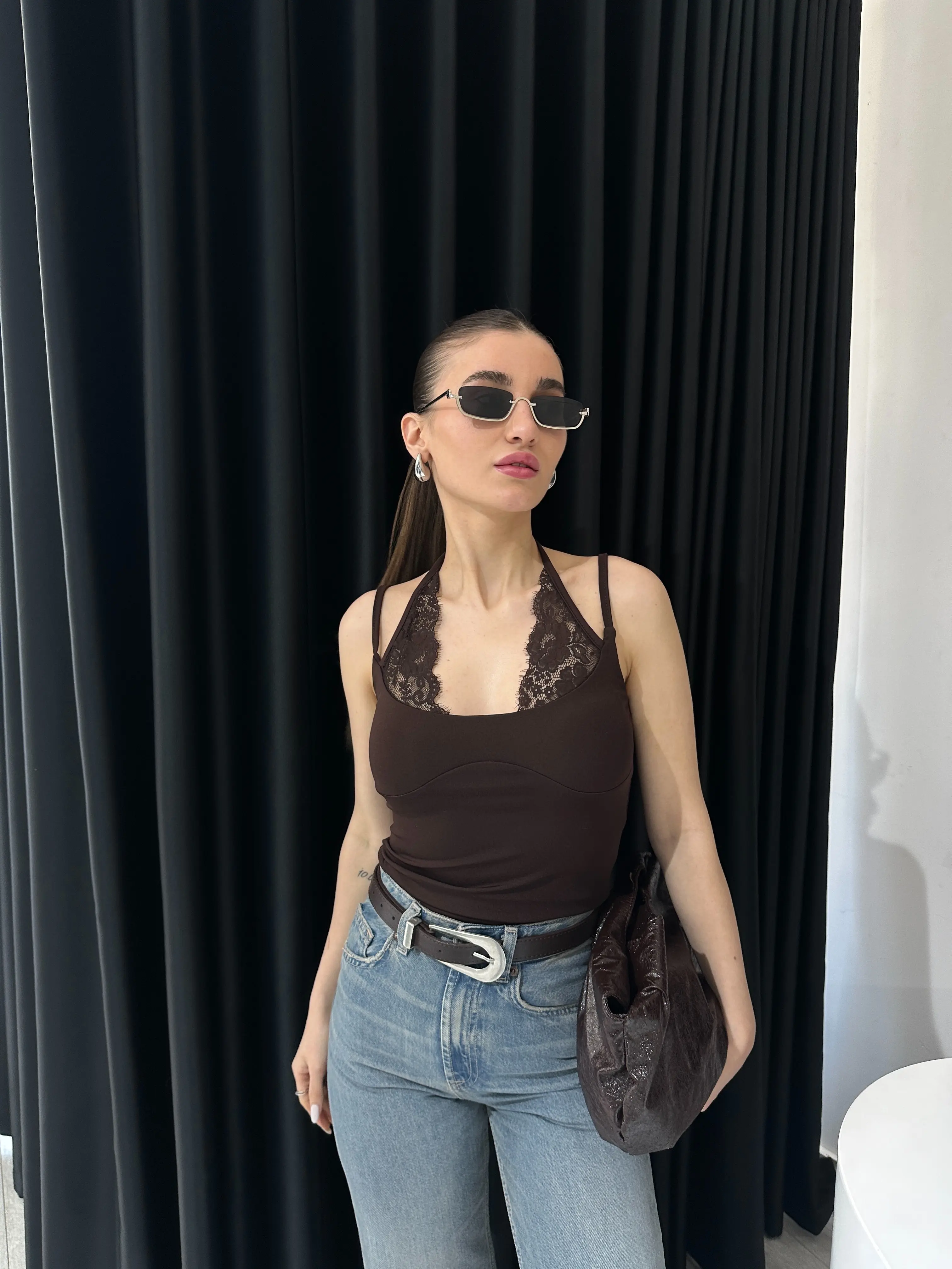 KAHVE DANTEL DETAY BODYSUİT