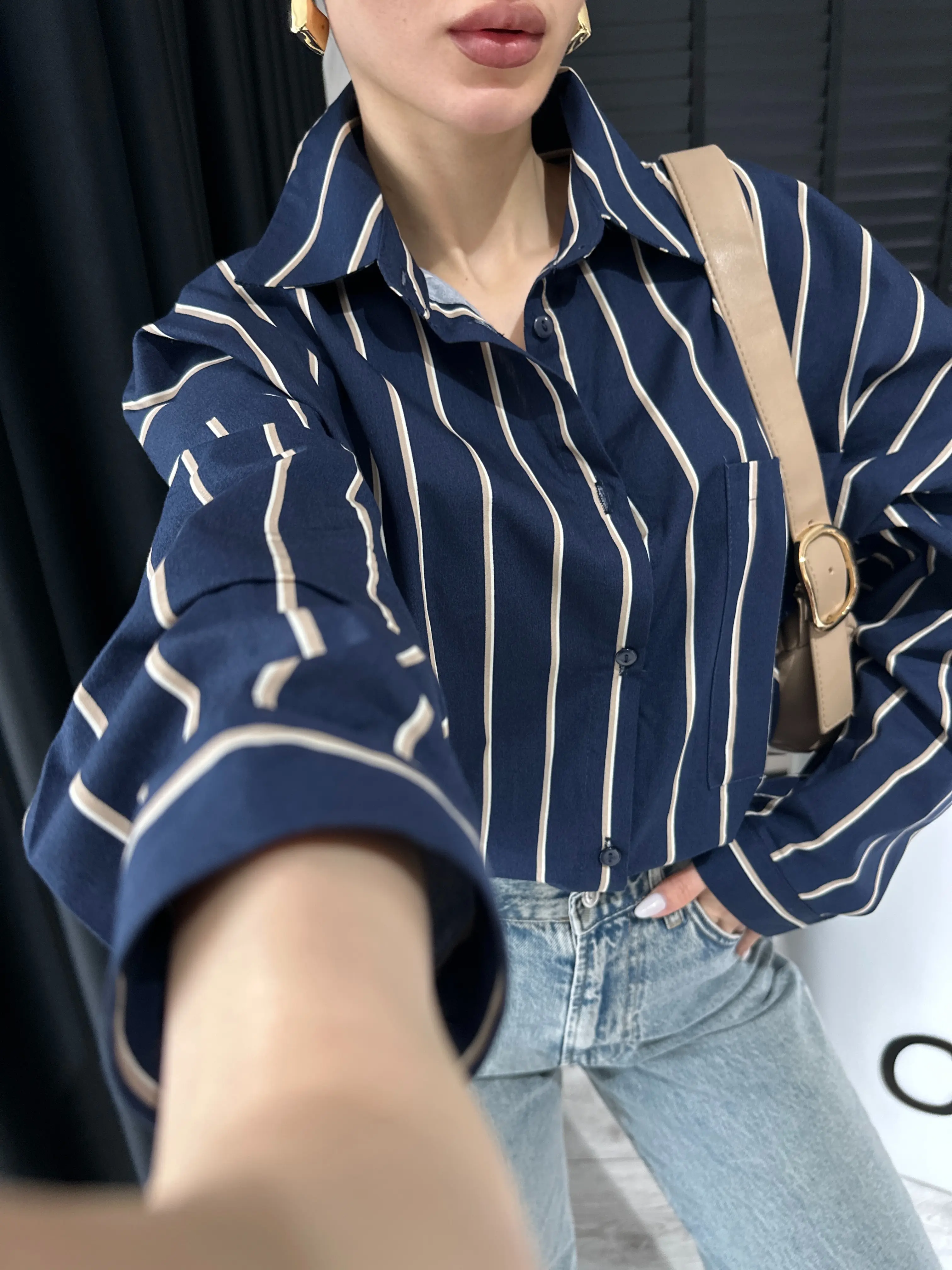 BEJ ÇİZGİLİ LACİVERT OVERSİZE GÖMLEK