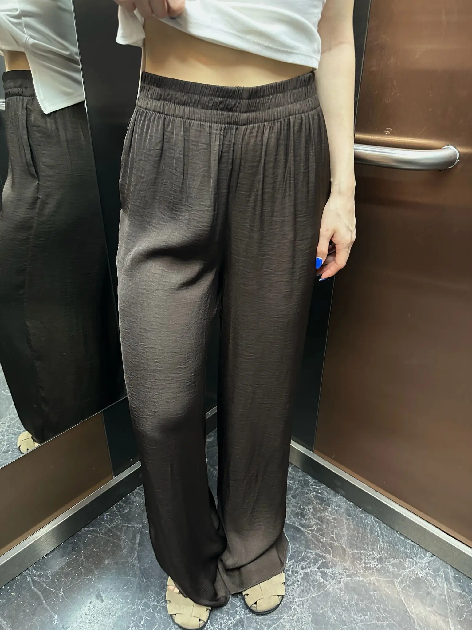 BELİ LASTİKLİ KAHVE SATEN PANTOLON