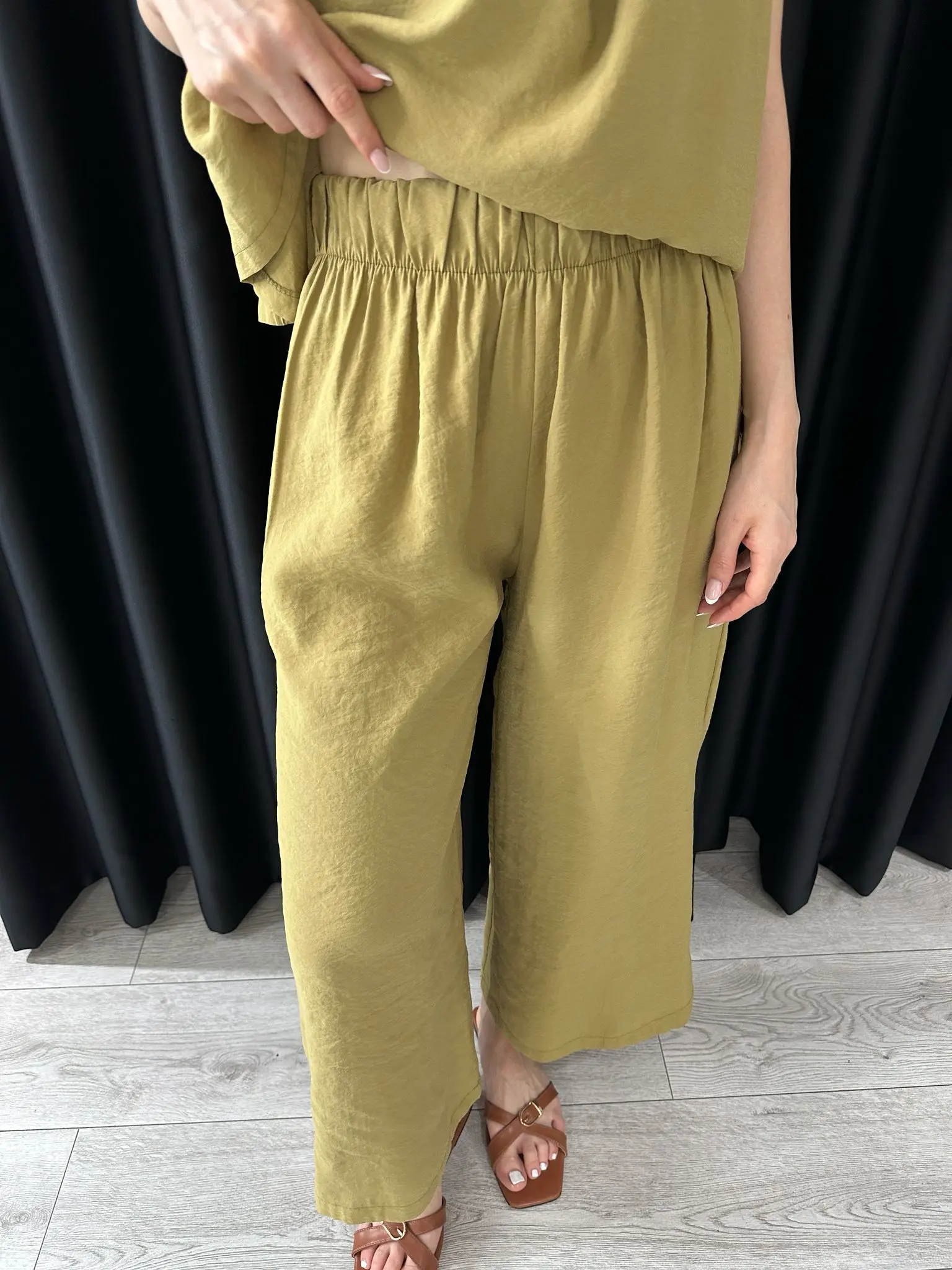 HALTER YAKA OLİVE TENCEL TAKIM