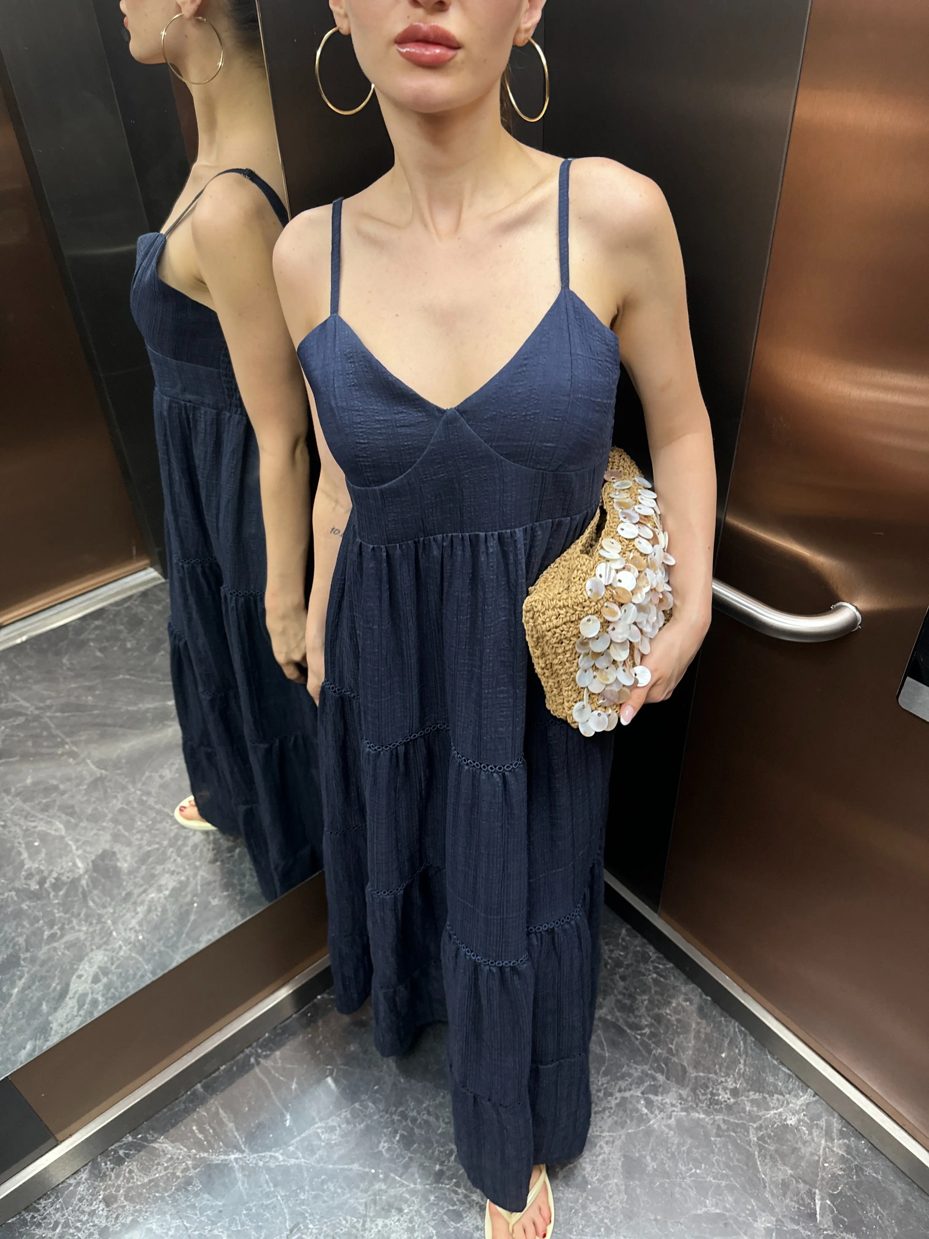 LACİVERT ASKILI FİSTO DETAYLI ELBİSE