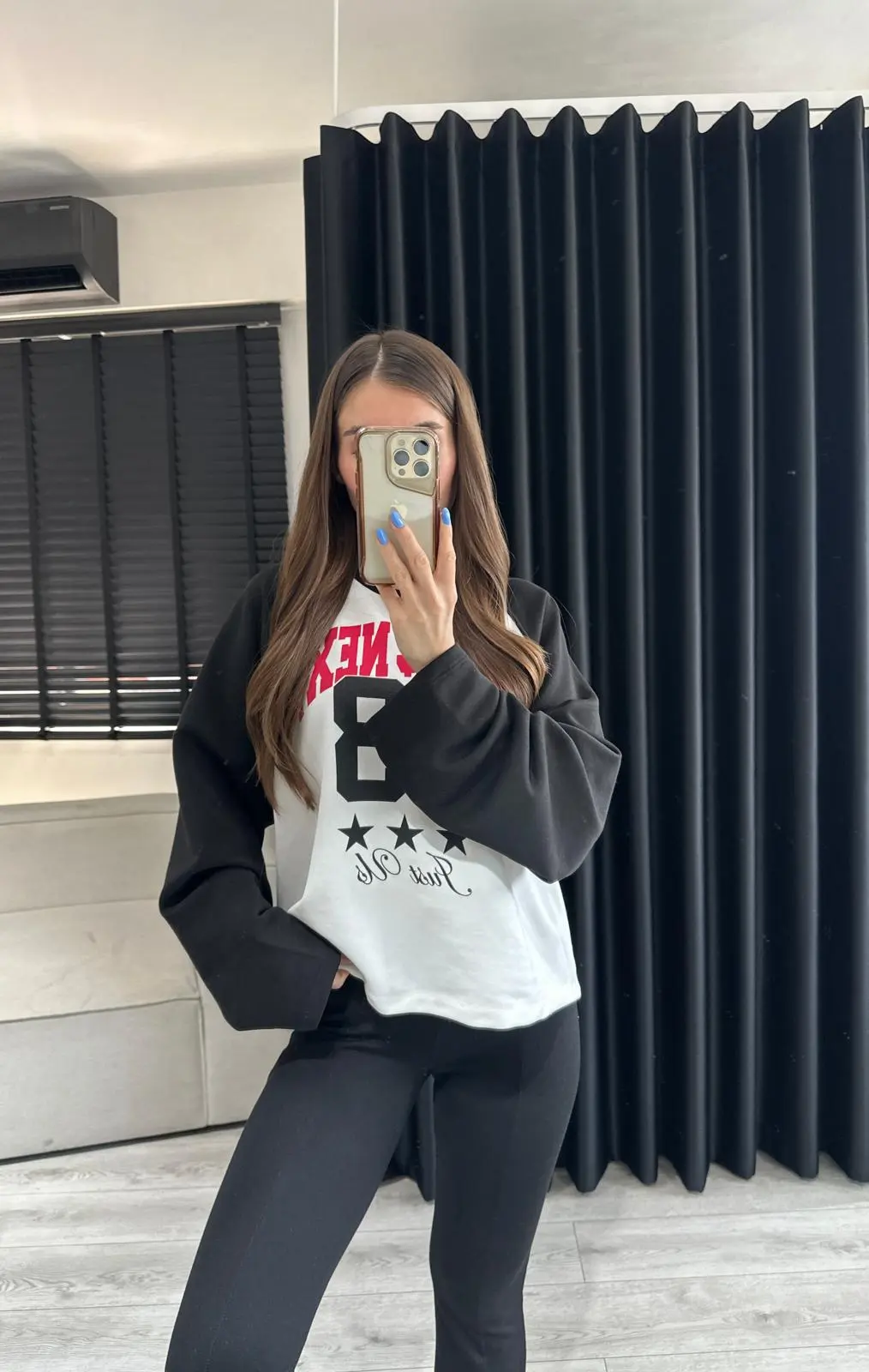 Yuvarlak Yaka Baskılı Siyah/Beyaz Sweatshirt