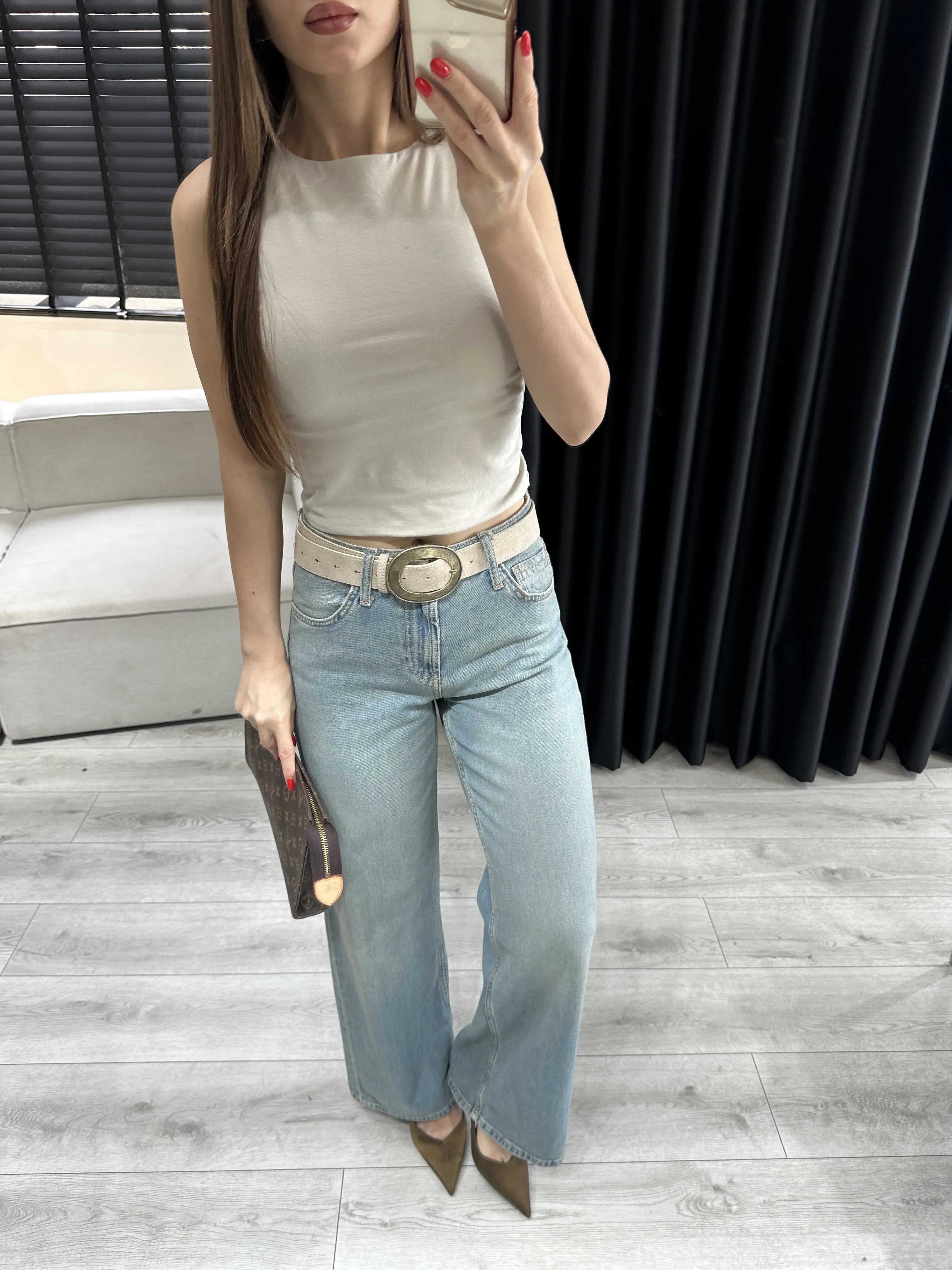 Kolsuz Bej Crop Top